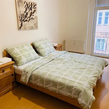 Apartman Sturova 726.4 *